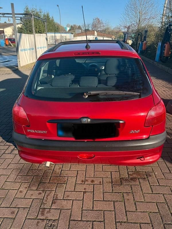 Gebraucht Peugeot 206 75 PS (55 kW) 2001 Rot Kleinwagen