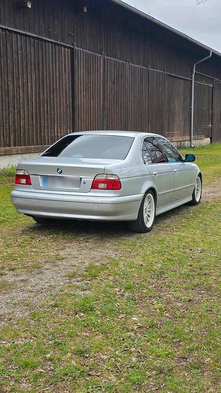 Używany BMW 520 170 KM (125 kW) 2003 Srebrny Sedan/Limuzyna