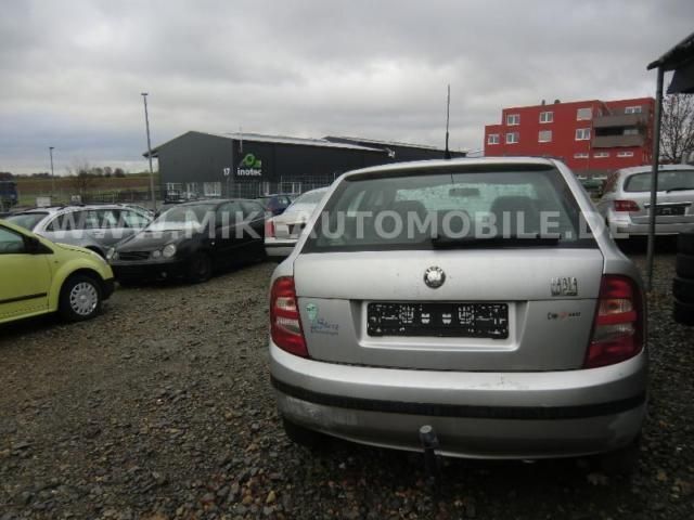 Gebraucht Skoda Fabia Exact 54 PS (39 kW) 2003 Silber Kleinwagen