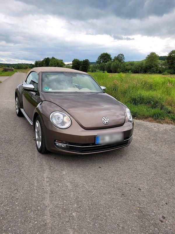 Braun Gebraucht 2014 VW Beetle Cabrio | 15.499 € (Etwas zu teuer) - Bild 1/4