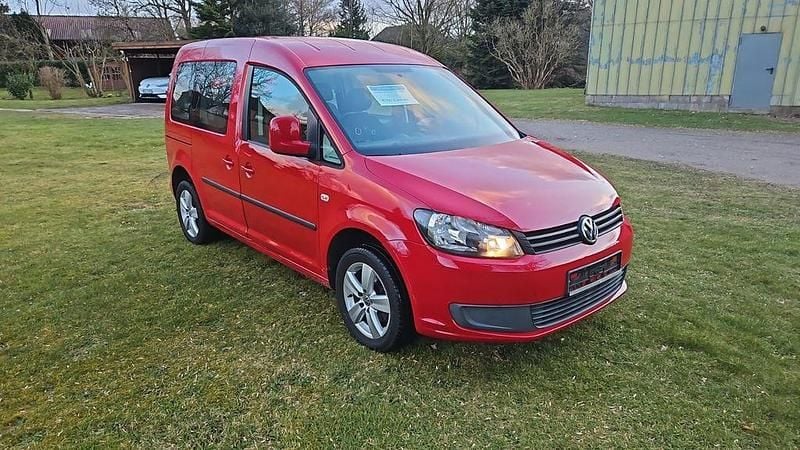 Gebraucht VW Caddy 105 PS (77 kW) 2012 Rot Van / Kleinbus