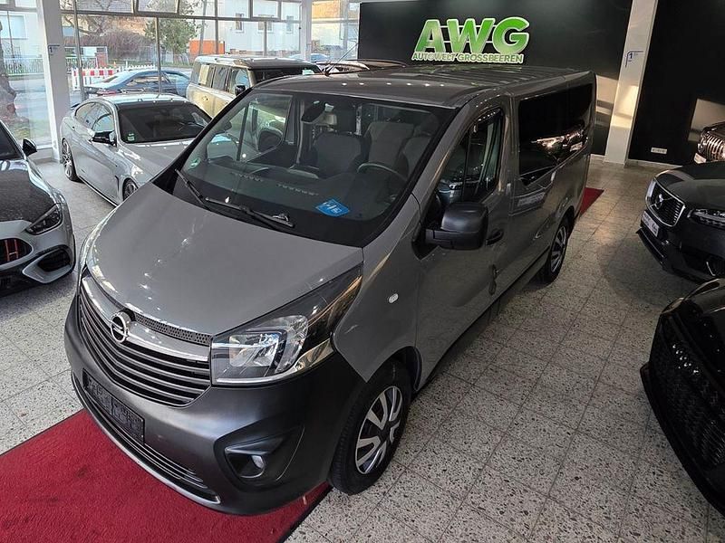 Gebraucht Opel Vivaro 140 PS (102 kW) 2015 Grau Van / Kleinbus