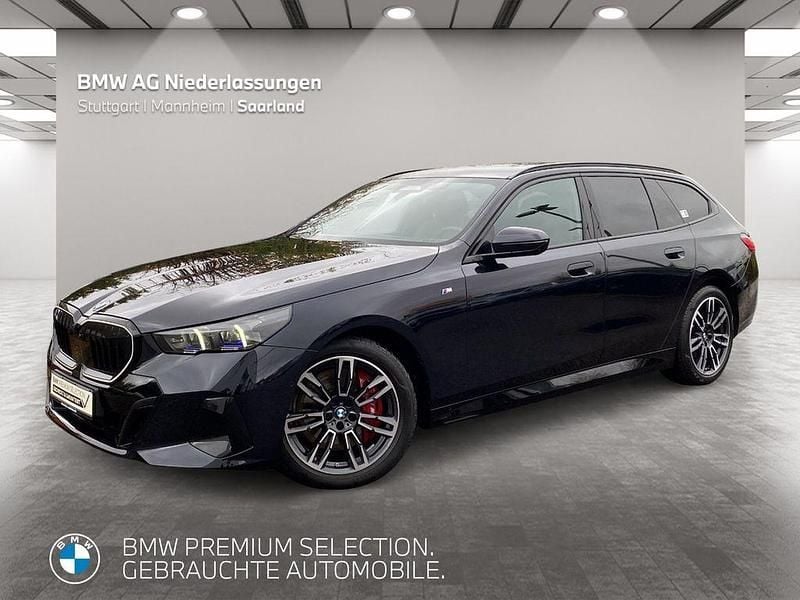 Schwarz Gebraucht 2024 BMW 540 Comfort Edition Kombi | 60.901 € (Guter Preis) - Bild 1/4