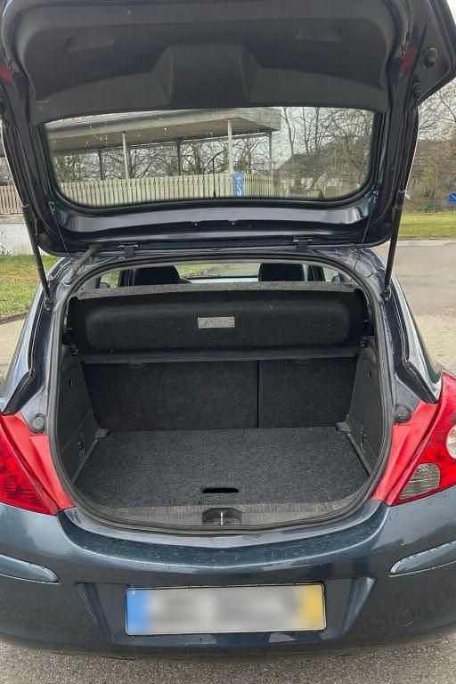 Gebraucht Opel Corsa Innovation 90 PS (66 kW) 2009 Grau Kleinwagen