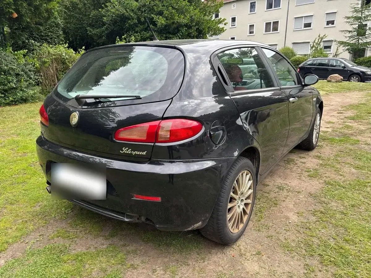 Gebraucht Alfa Romeo 147 150 PS (110 kW) 2007 Schwarz Kleinwagen