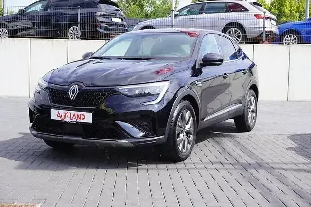 Neu Renault Arkana 140 PS (102 kW) 2026 Schwarz SUV