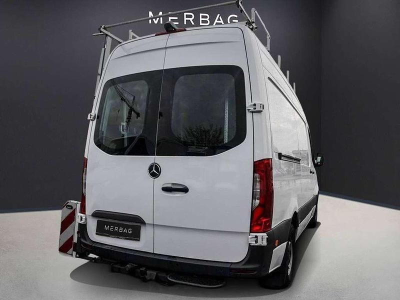 Gebraucht Mercedes Sprinter 163 PS (119 kW) 2021 Arktisweiß Van