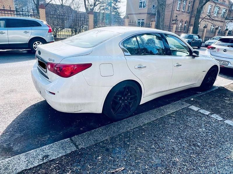Gebraucht Infiniti Q50 Sport Tech 364 PS (267 kW) 2016 Weiß Limousine