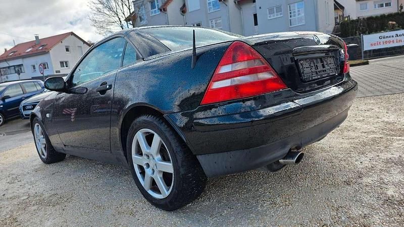 Gebraucht Mercedes SLK230 193 PS (141 kW) 2000 Schwarz Cabrio