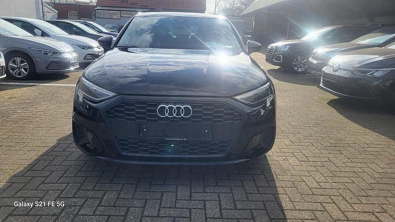 Gebraucht Audi A3 Ambiente 150 PS (110 kW) 2022 Schwarz Limousine