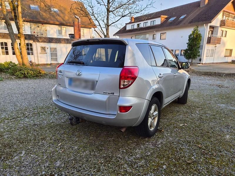 Gebraucht Toyota RAV4 136 PS (100 kW) 2008 Grau SUV