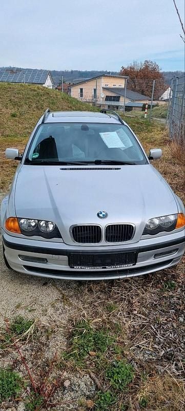 Gebraucht BMW 318 118 PS (86 kW) 2001 Silber Kombi