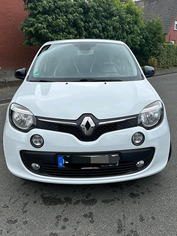 Weiß Gebraucht 2015 Renault Twingo Kleinwagen | 8.900 € (Fairer Preis) - Bild 1/4