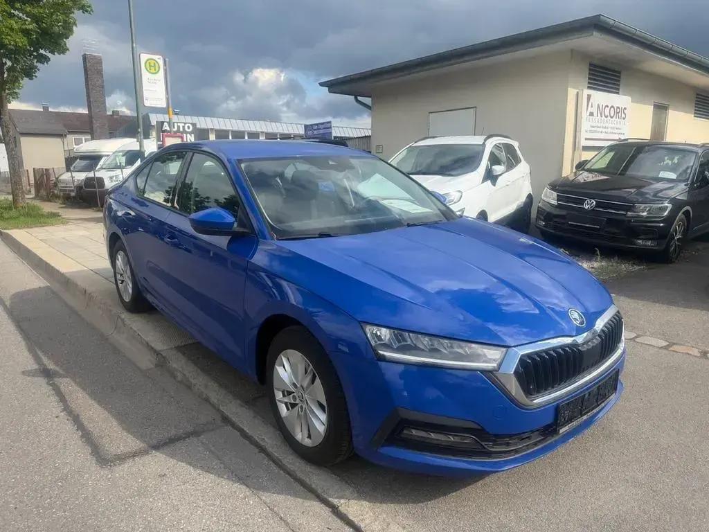 Gebraucht Skoda Octavia Ambition 116 PS (85 kW) 2020 Blau Limousine