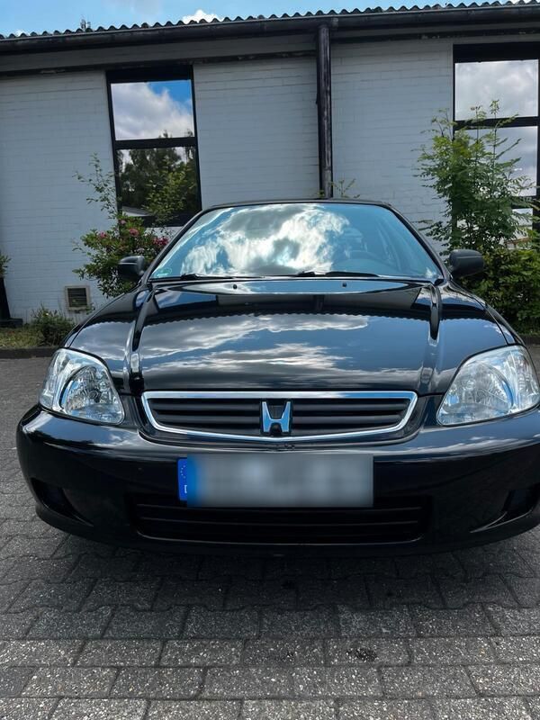 Schwarz Gebraucht 2000 Honda Civic Coupé | 5.000 € (Etwas zu teuer) - Bild 1/4