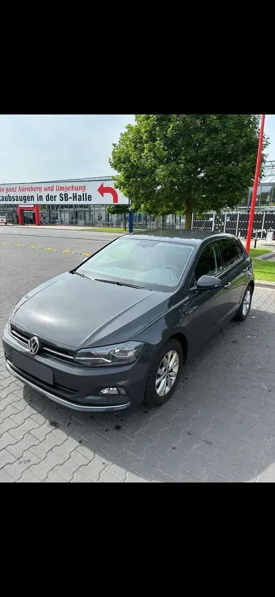 Gebraucht VW Polo Highline 95 PS (69 kW) 2018 Grau Kleinwagen