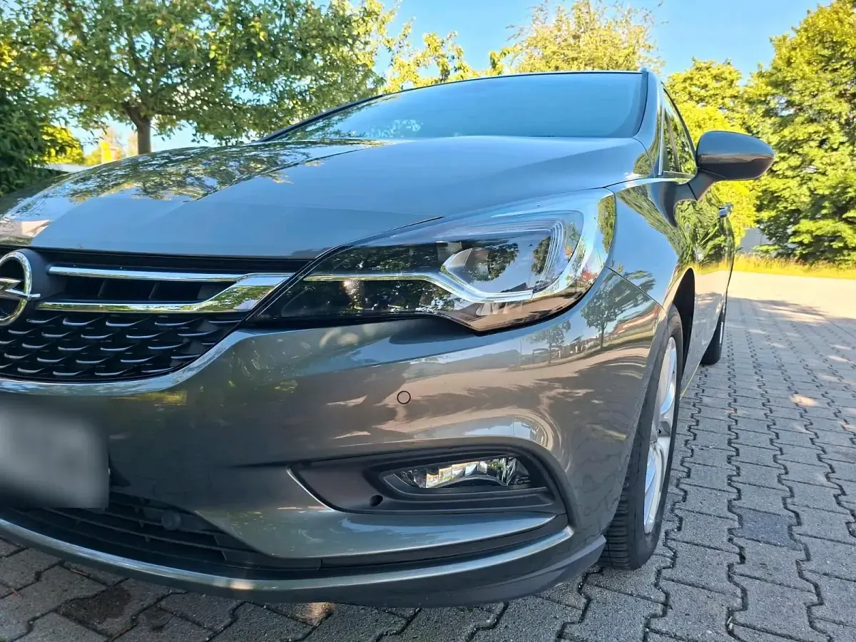 Gebraucht Opel Astra Innovation 136 PS (100 kW) 2019 Grau Kombi