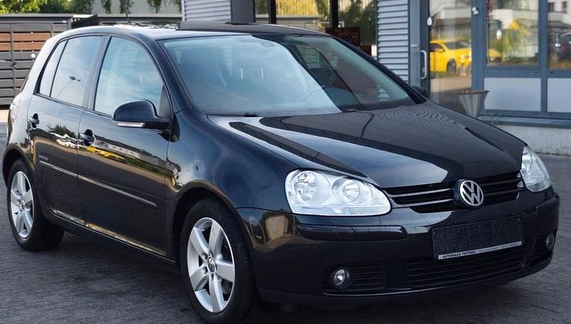 Schwarz Gebraucht 2008 VW Golf V United Limousine | 5.554 € (Etwas zu teuer) - Bild 1/4