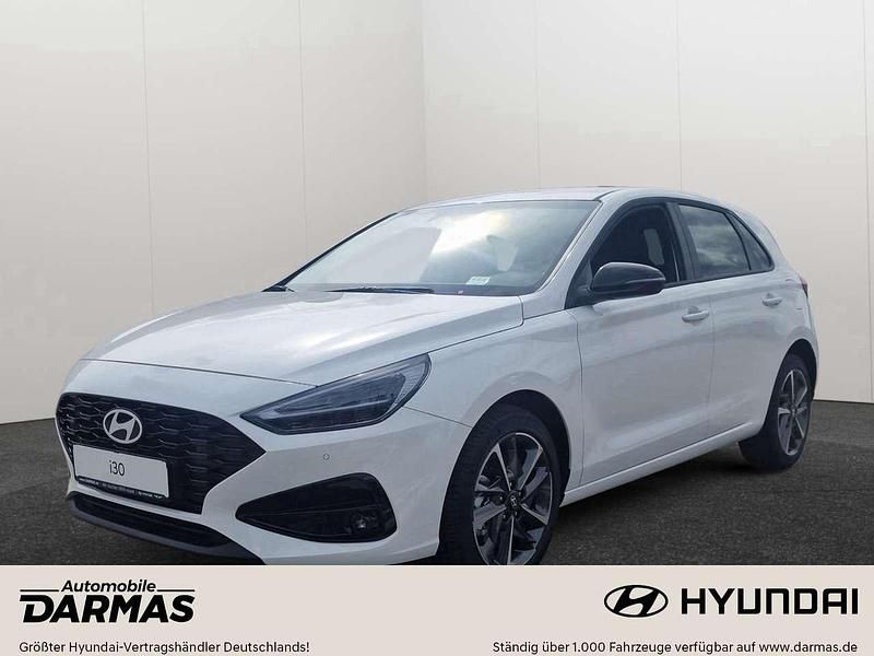 Weiß Neu 2025 Hyundai i30 Advantage Limousine | 25.790 € (Guter Preis) - Bild 1/4