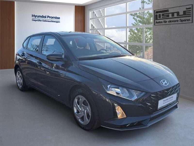 Gebraucht Hyundai i20 Essential 101 PS (74 kW) 2024 Grau Kleinwagen