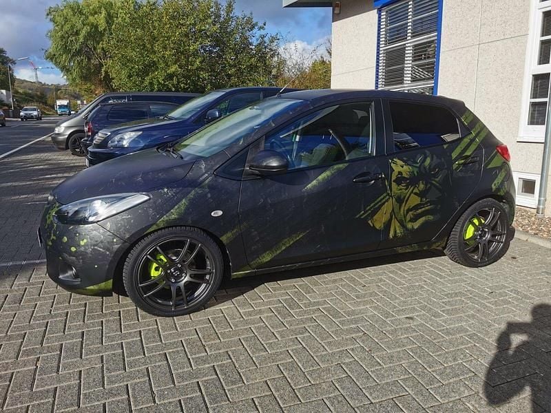 Gebraucht Mazda 2 105 PS (77 kW) 2009 Grün Kleinwagen