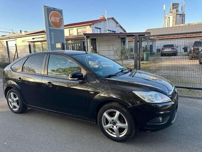 Usado Ford Focus Style 101 CV (74 kW) 2008 Negro Utilitario