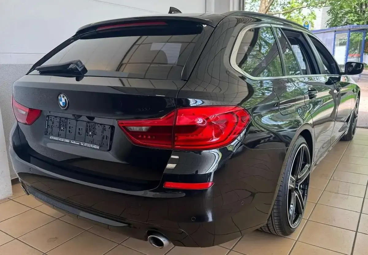 Używany BMW 530 Performance 265 KM (194 kW) 2019 Czarny Kombi