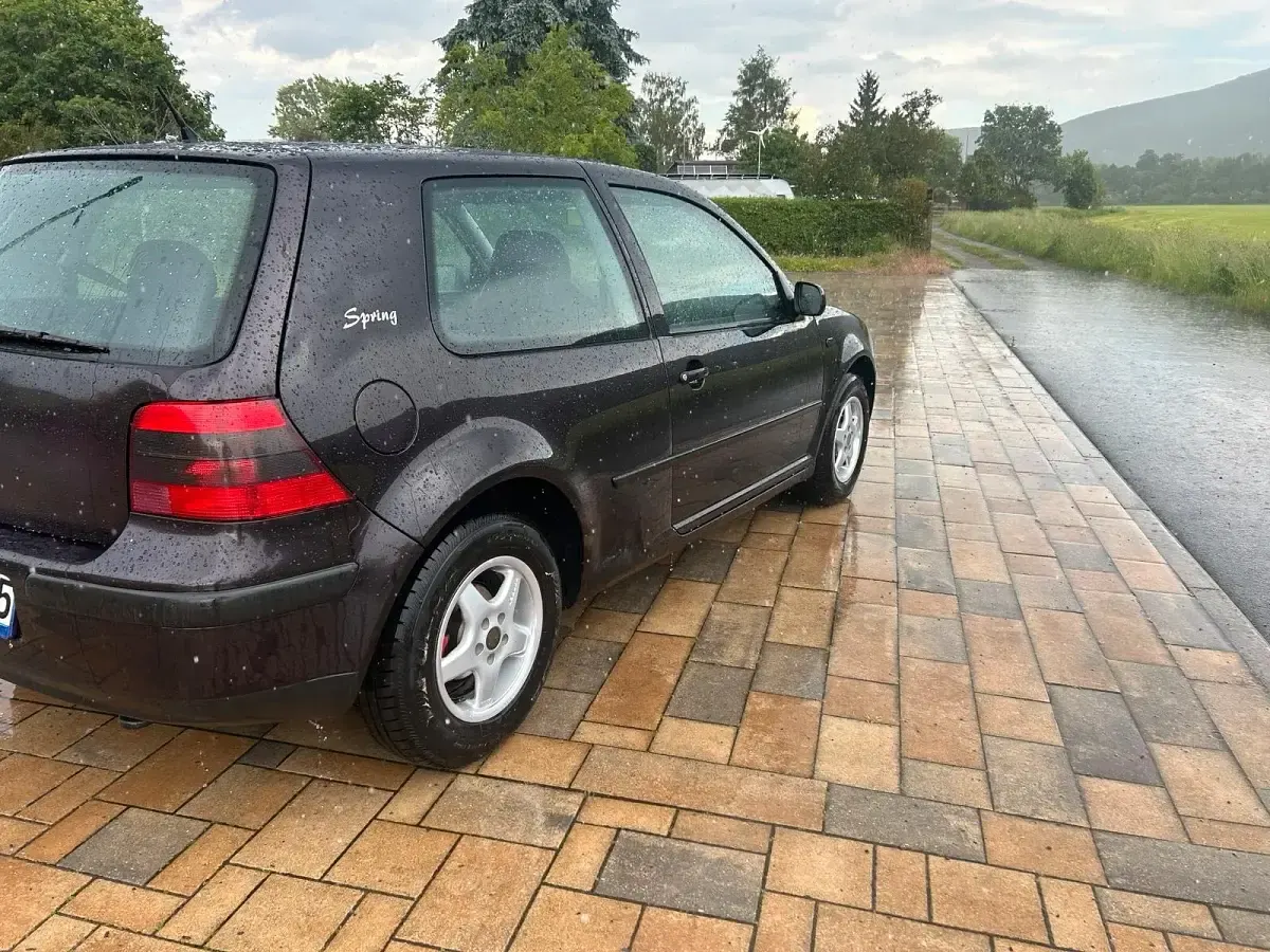 Gebraucht VW Golf IV 75 PS (55 kW) 2000 Violet Limousine