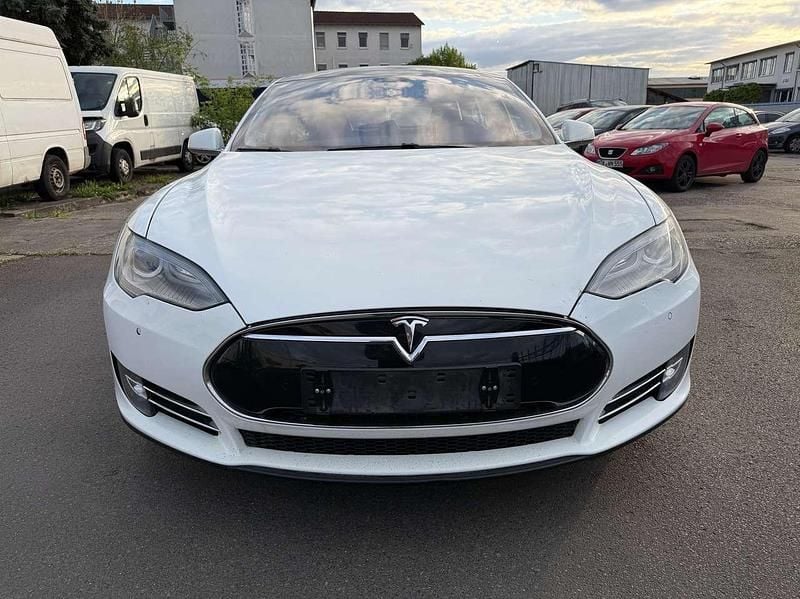 Second-hand Tesla Model S 309 kW (421 CP) 2014 Alb Hatchback