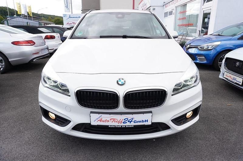 Gebraucht BMW 218 Advantage 136 PS (100 kW) 2016 Weiß Kombi