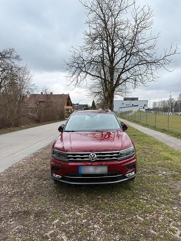 Gebraucht VW Tiguan Highline 239 PS (175 kW) 2017 Rot SUV