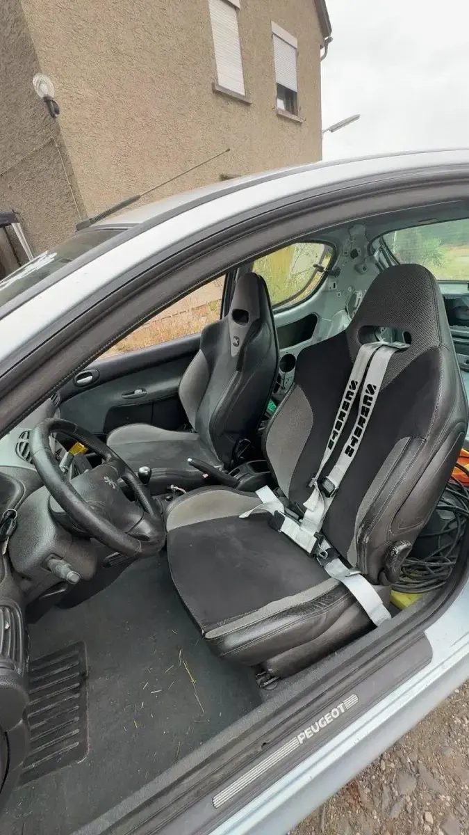 Gebraucht Peugeot 206 S16 136 PS (100 kW) 1999 Silber Kleinwagen