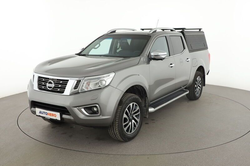Grau Gebraucht 2017 Nissan Navara Tekna Abholung | 24.330 € (Fairer Preis) - Bild 1/4