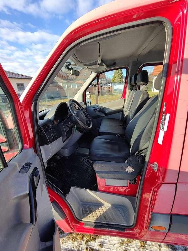 Gebraucht Mercedes Sprinter 163 PS (119 kW) 2012 Rot Van