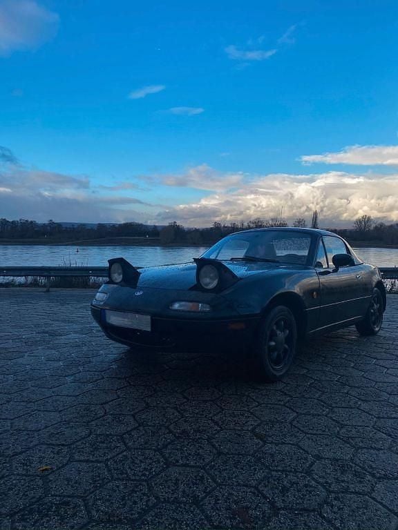 Gebraucht Mazda MX5 90 PS (66 kW) 1997 Schwarz Cabrio