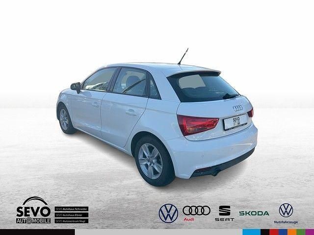 Gebraucht Audi A1 Sportback Basis 95 PS (69 kW) 2016 Weiß Kleinwagen