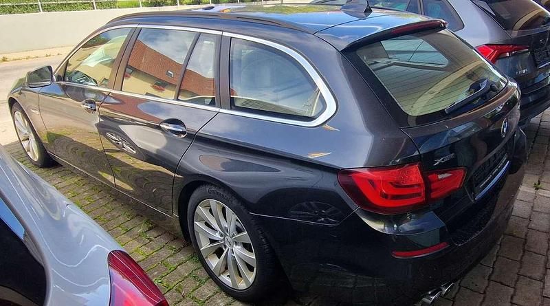 Gebraucht BMW 530 258 PS (189 kW) 2013 Grau Kombi