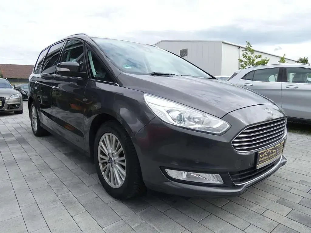 Gebraucht Ford Galaxy Titanium 150 PS (110 kW) 2018 Magneticgrau (metallic) Van / Kleinbus