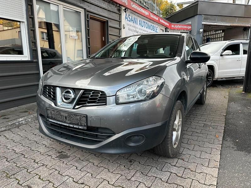 Grau Gebraucht 2013 Nissan Qashqai SUV | 2.900 € (Fairer Preis) - Bild 1/4