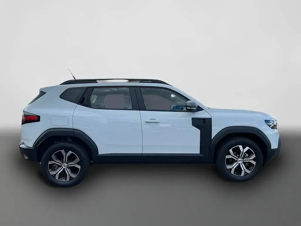 Second-hand Dacia Duster Expression 101 CP (74 kW) 2025 Alb SUV