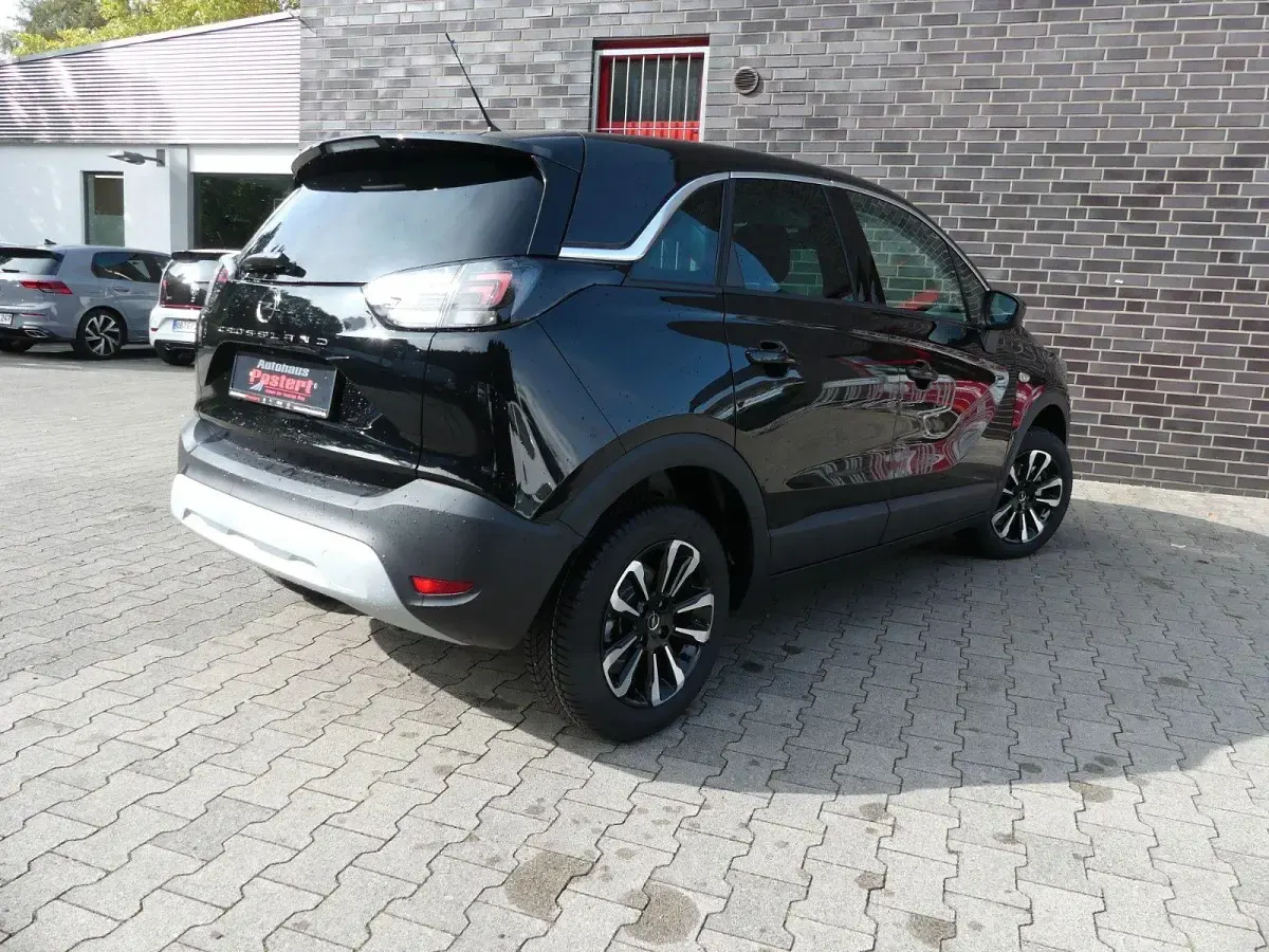 Gebraucht Opel Crossland Elegance 131 PS (96 kW) 2023 Schwarz SUV