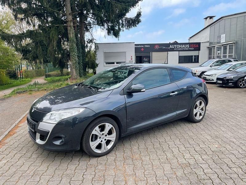 Gebraucht Renault Mégane III Dynamique 110 PS (80 kW) 2009 Schwarz Coupé