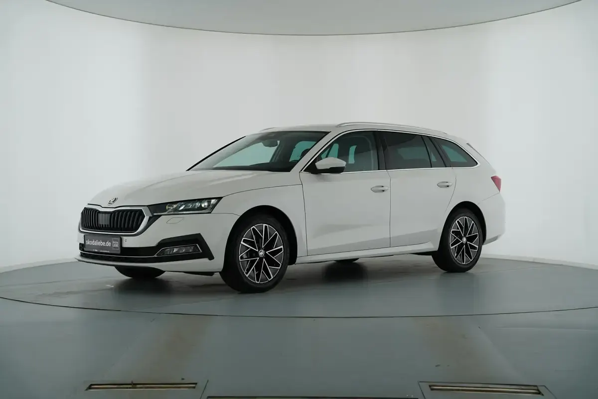 Brugt Skoda Octavia Style 150 HK (110 kW) 2022 Hvid Stationcar