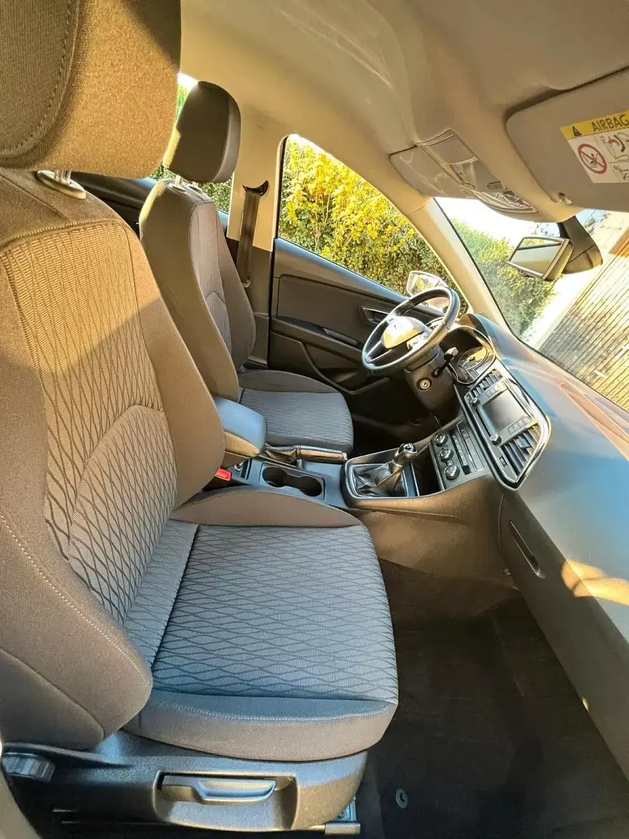 Gebraucht Seat Leon ST 150 PS (110 kW) 2015 Silber Kombi