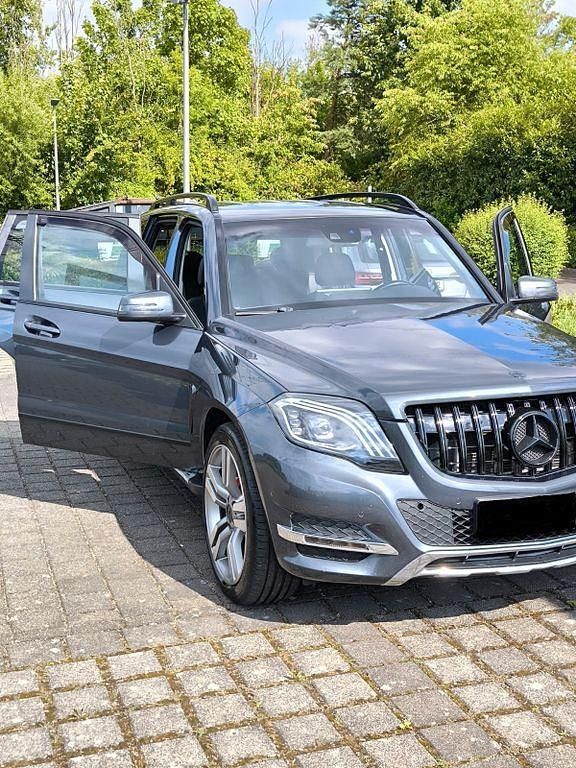 Grau Gebraucht 2013 Mercedes GLK350 SUV | 14.500 € (Fairer Preis) - Bild 1/4