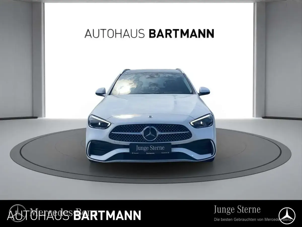 Gebraucht Mercedes C200 AMG 204 PS (150 kW) 2022 Polarweiß Kombi
