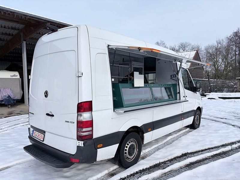 Gebraucht Mercedes Sprinter 163 PS (119 kW) 2016 Weiß Van