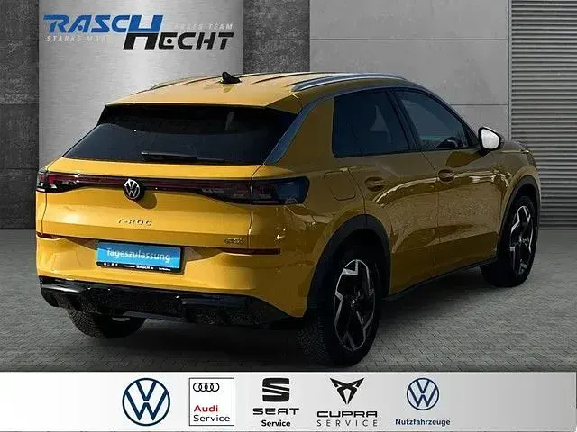 Gebraucht VW T-Roc Cabriolet R-line 150 PS (110 kW) 2026 Gelb SUV