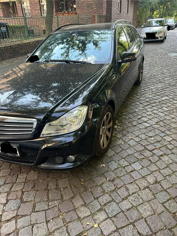 Schwarz Gebraucht 2013 Mercedes C180 Kombi | 4.500 € (Superpreis) - Bild 1/4