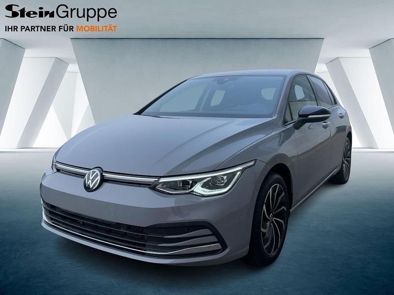 Gebraucht VW Golf VIII Move 150 PS (110 kW) 2023 Grau Limousine